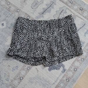 Express Womens Animal Print Zebra Dress Cuffed Shorts Sz0